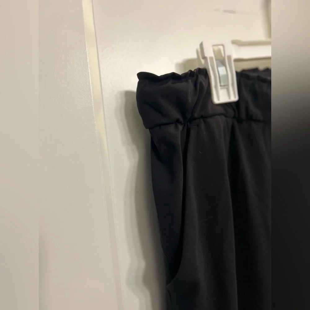 Lululemon On the Fly Pants in Black